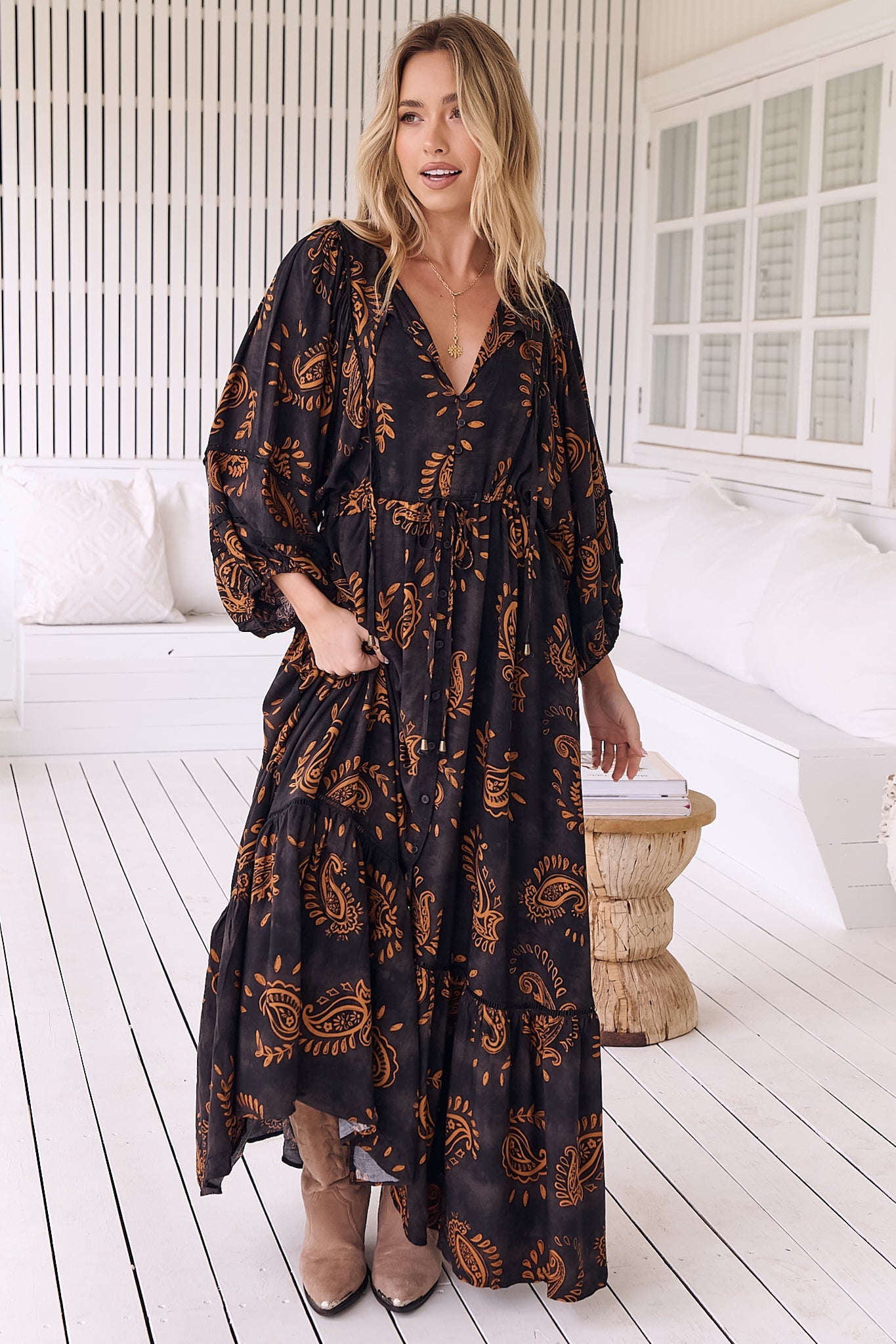 JAASE - Catalonia Maxi Dress: Batwing Sleeve Button Down Smock Dress in Milan Print