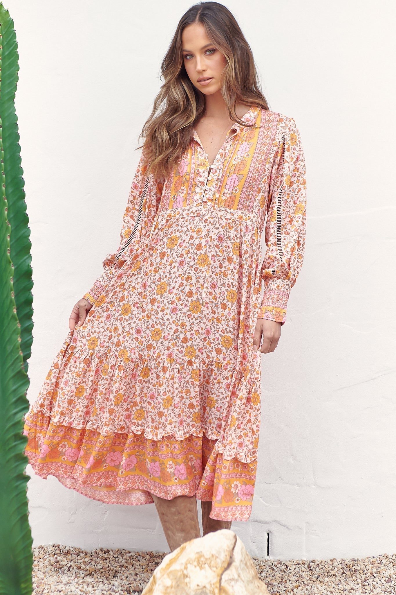 JAASE - Nirvana Midi Dress: Mandarin Collar with Buttoned Bodice in Amor Print