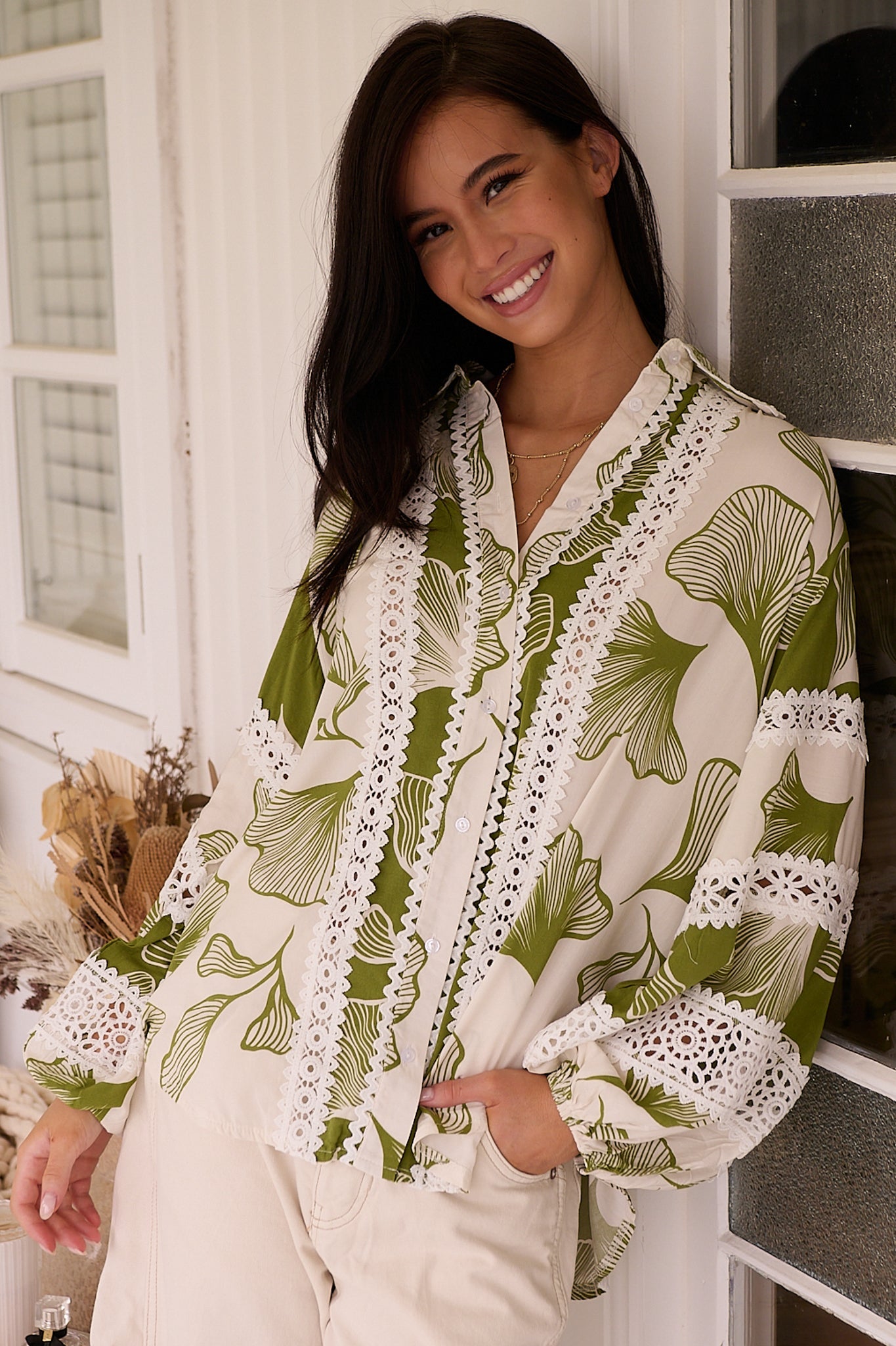 JAASE - Viola Blouse: Collared Lace Spliced Button Down Blouse in Emery Print